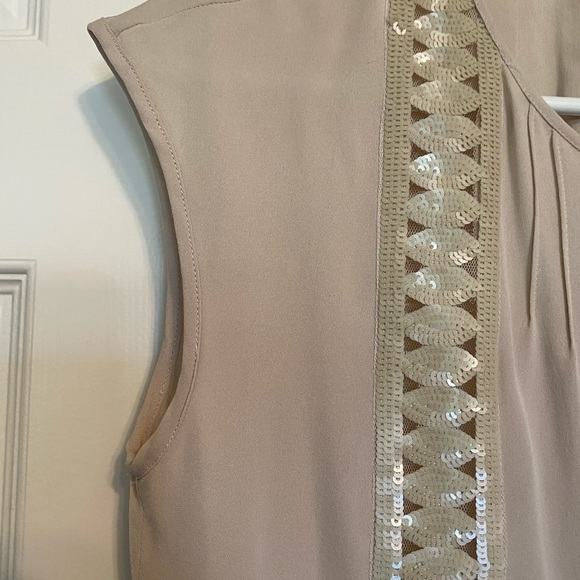 Sleeveless blouse from BCBG - Picture 5 of 5